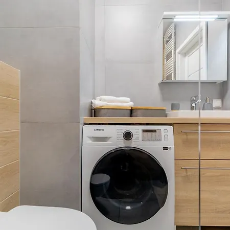 Glow Apartments, Zaspavita Apartment